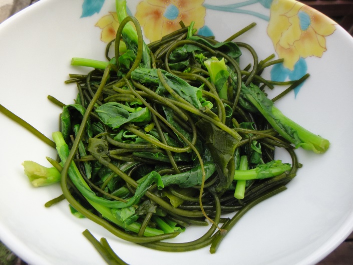 ツルモと菜の花の炒め物
